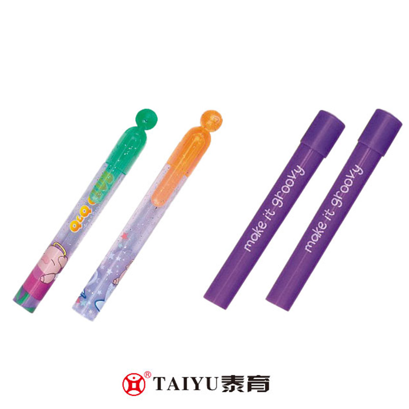 Les étudiants utilisent une trousse à crayons avec une boîte de plomb en PP en conserve pouvant être personnalisée, trousse à crayons de couleur L-08 07